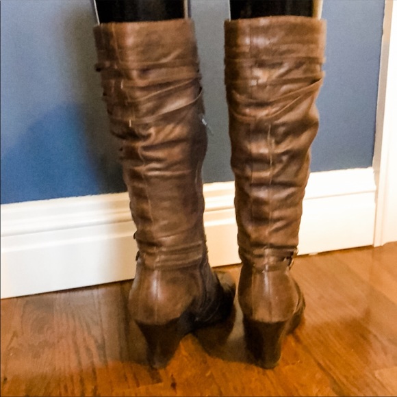 Brown leather Wedge boots - Picture 3 of 5